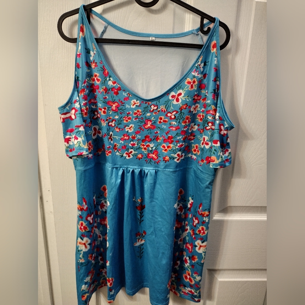Cute floral top